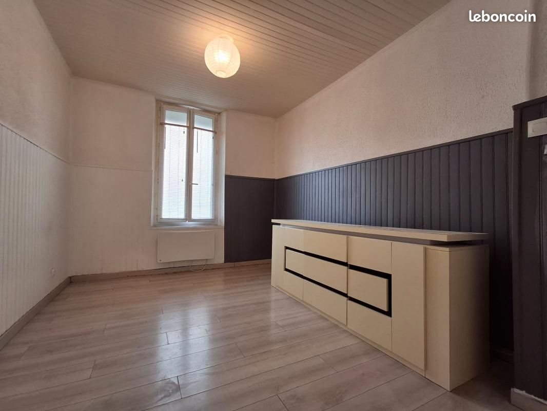 Appartement à louer, 20m², Marseille 16ème