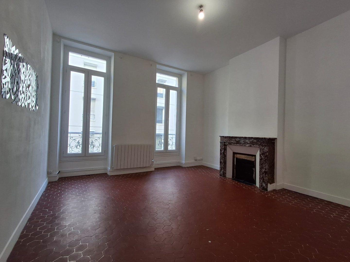 Appartement à louer, 61m², Marseille 3ème