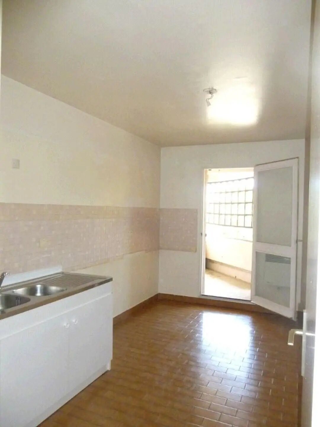 Appartement à louer, 75m², Marseille 8ème