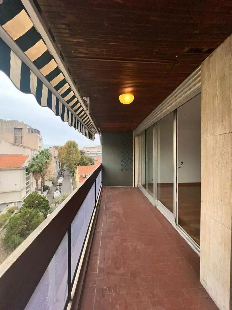 Appartement à louer, 79m², Marseille 8ème