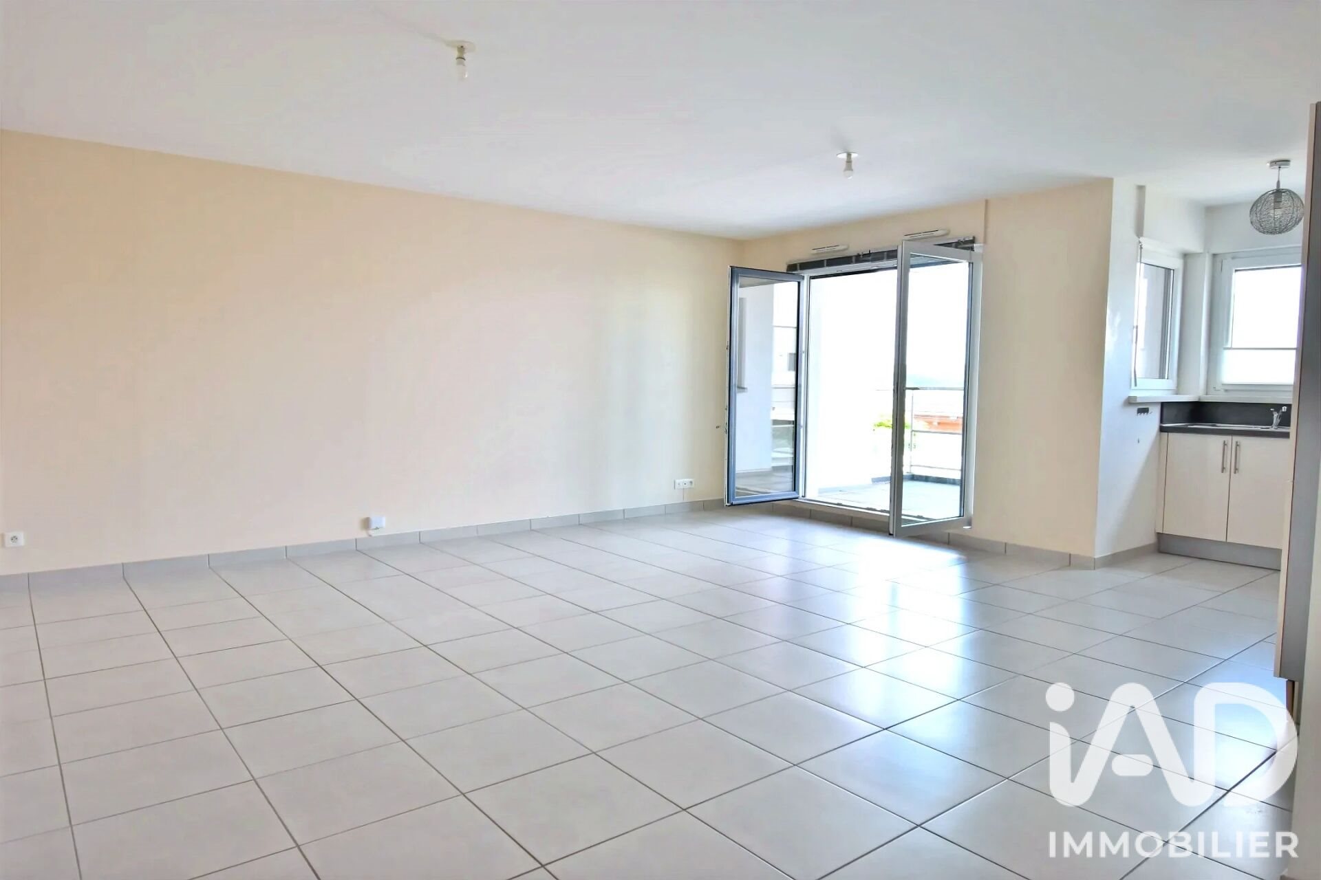 Appartement à louer, 77m², Alsting