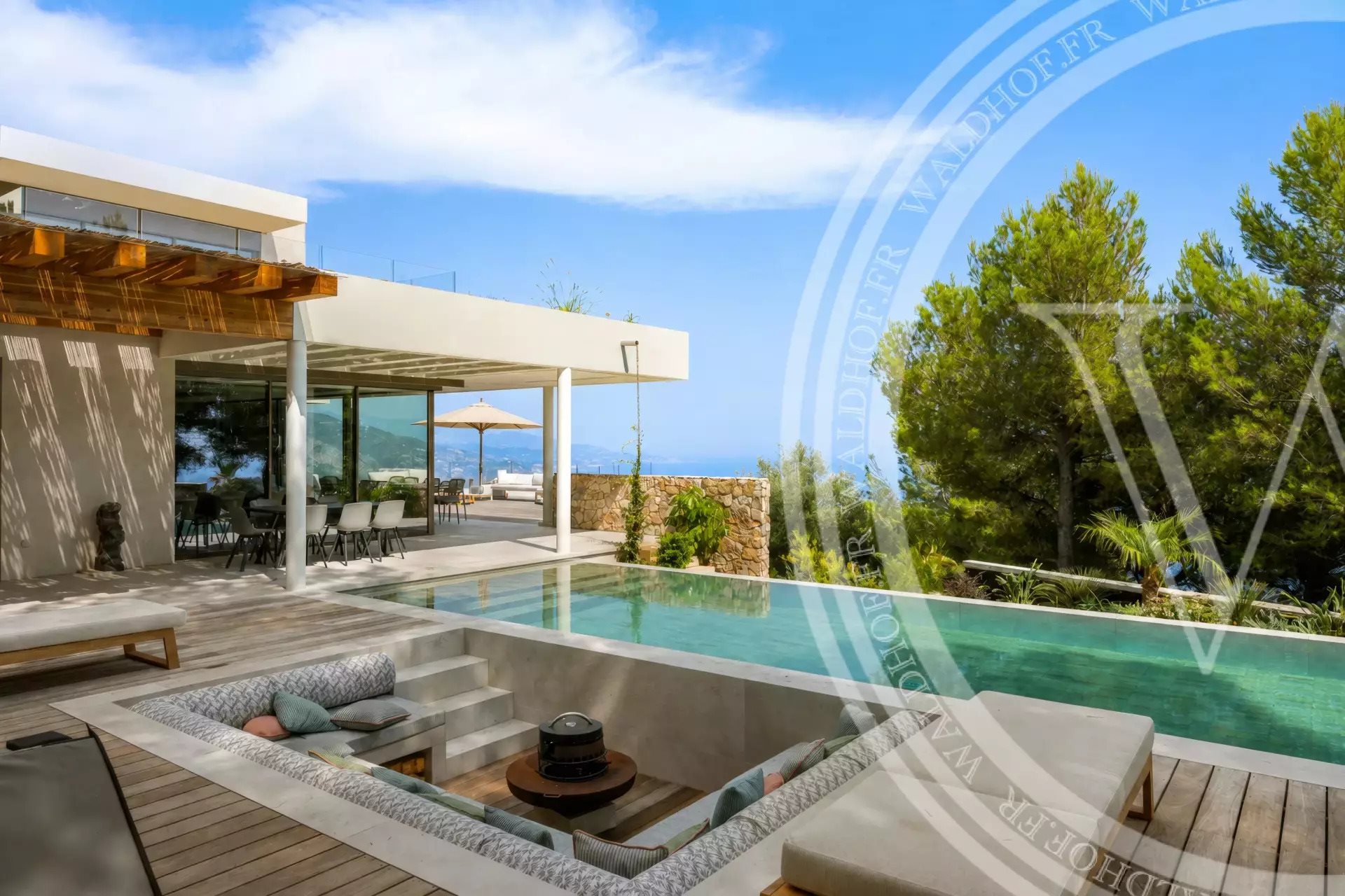 Maison à louer, 500m², Roquebrune-Cap-Martin
