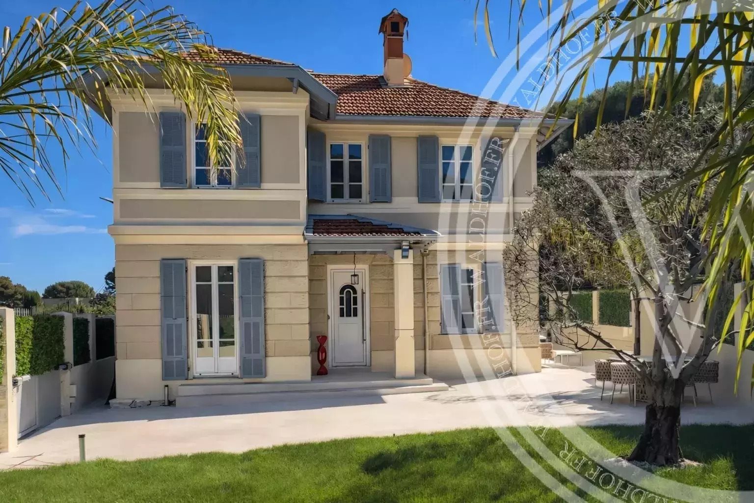 Maison à louer, 200m², Roquebrune-Cap-Martin