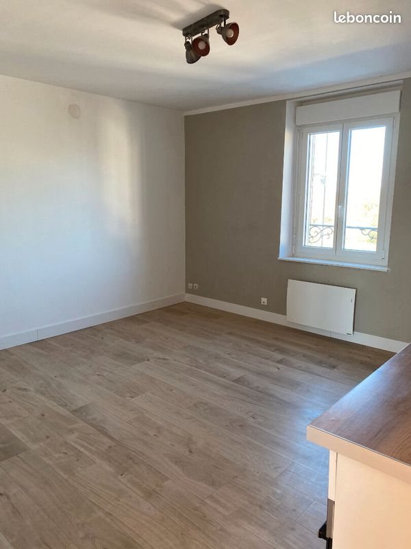 Appartement à louer, 41m², Lucquy