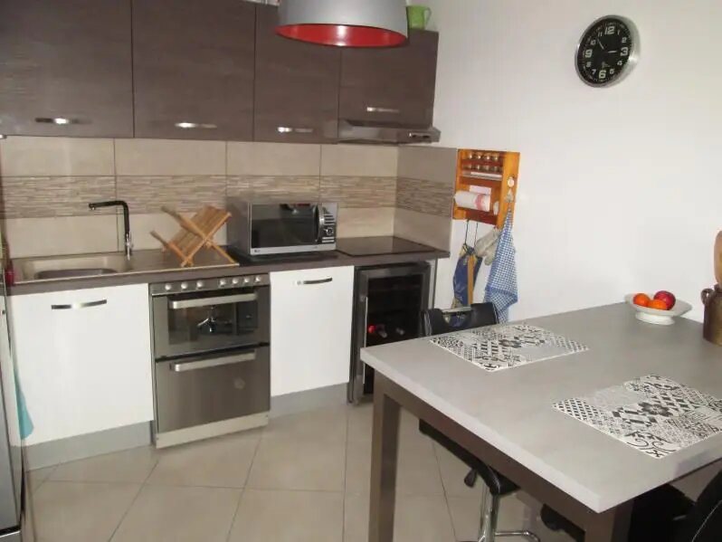 Appartement à louer, 69m², Sète