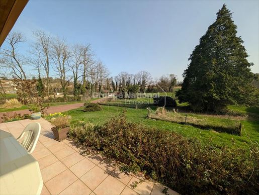 Advert pic 0