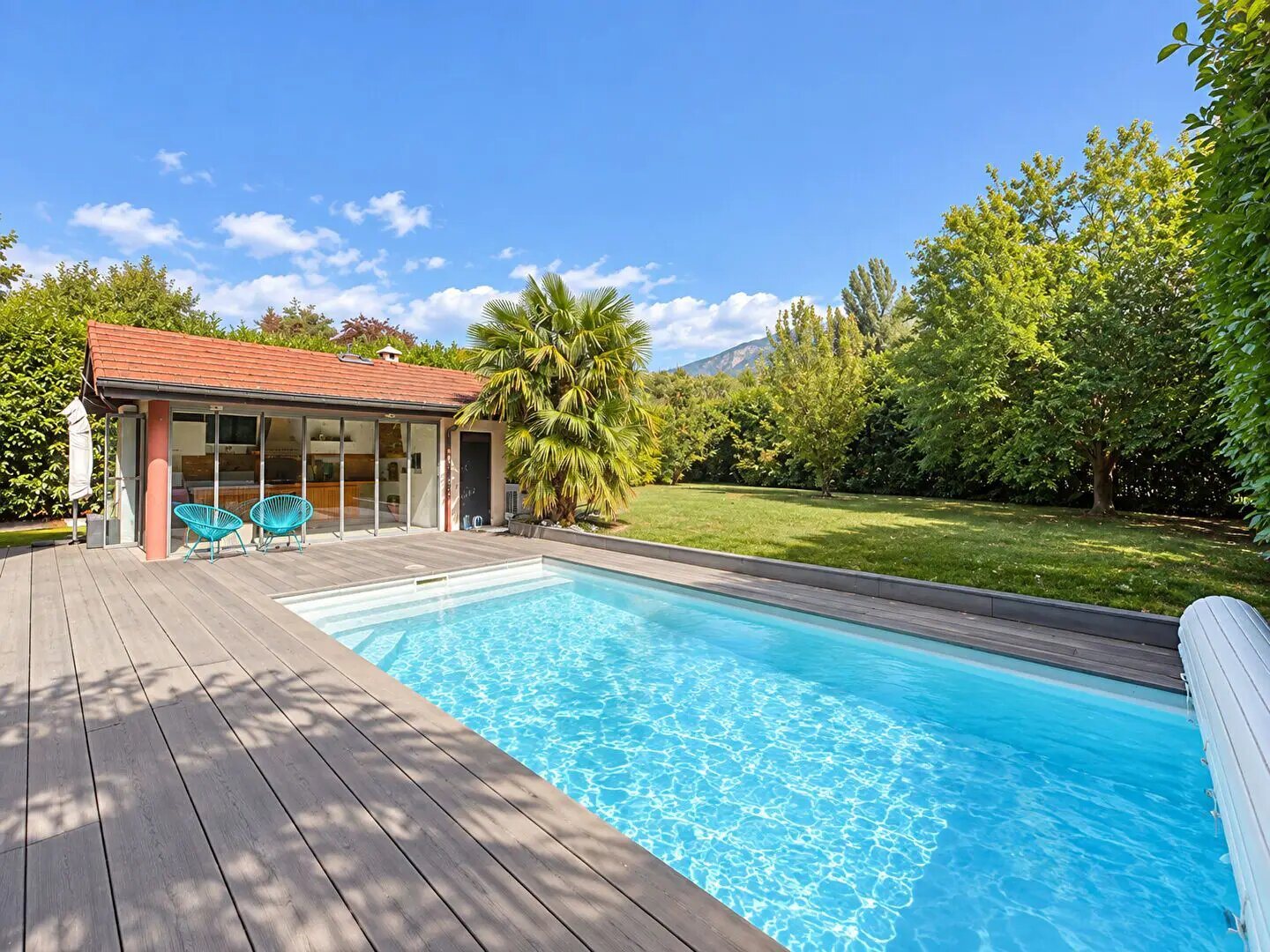 Maison à louer, 210m², Archamps