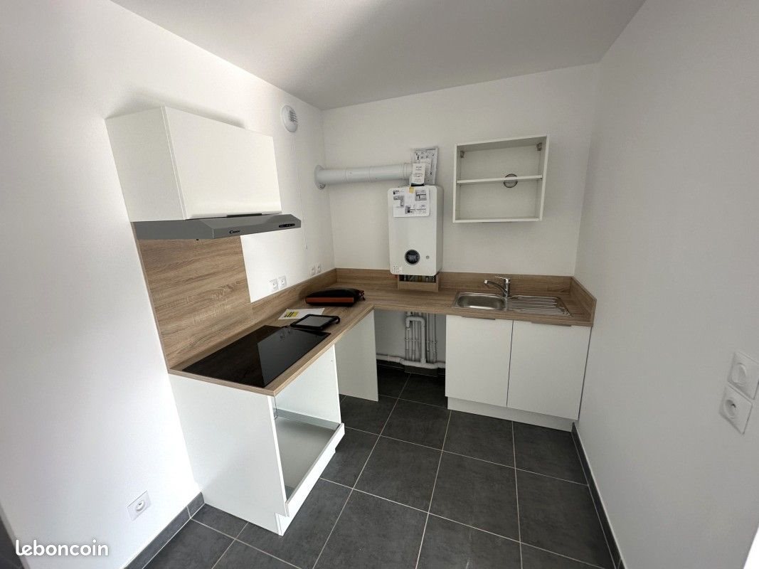 Appartement à louer, 45m², Monteux
