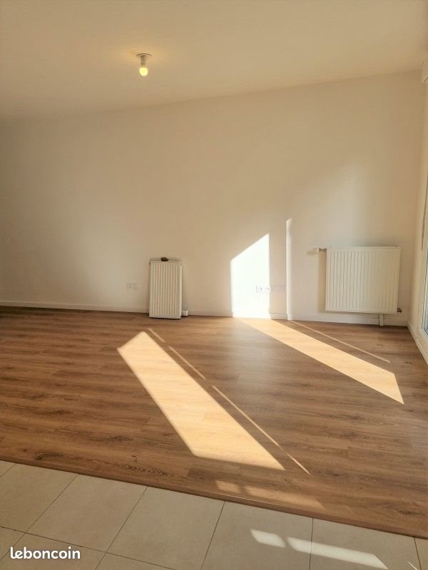 Appartement à louer, 43m², Persan