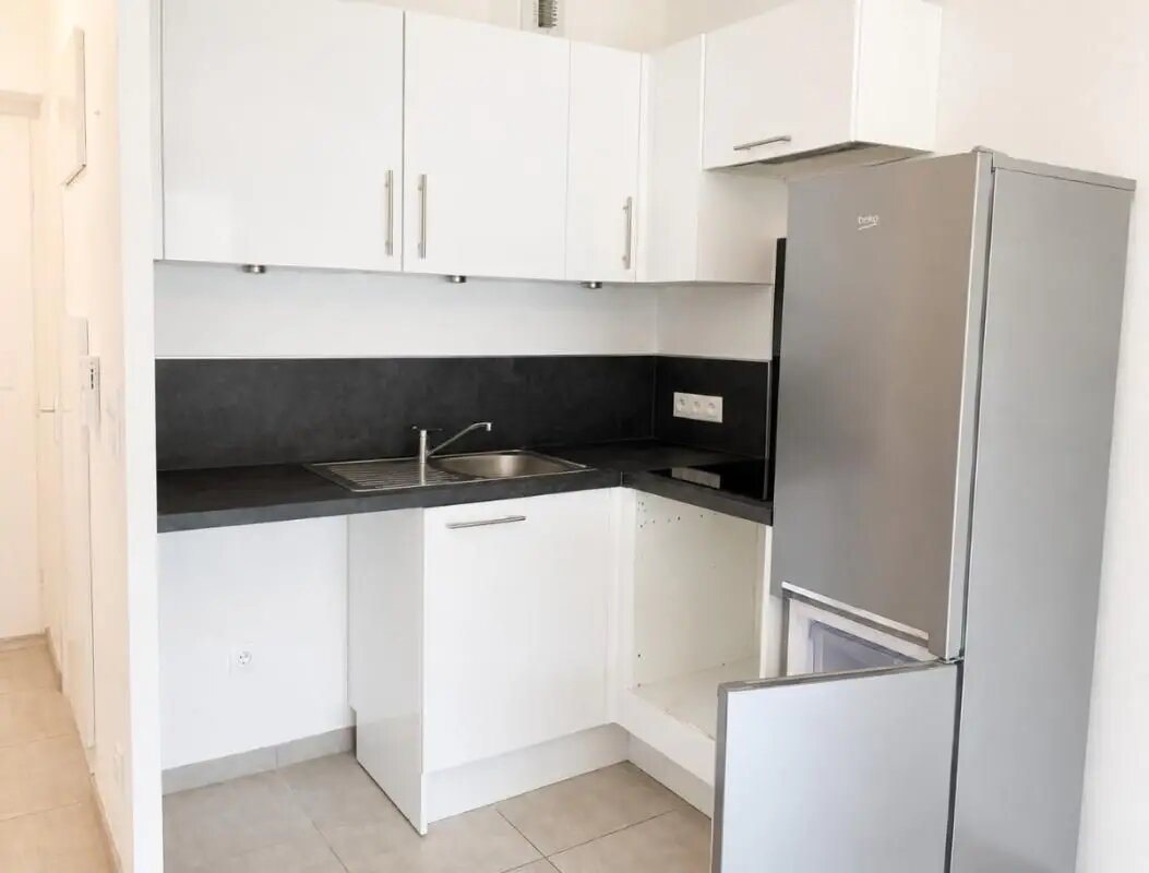 Appartement à louer, 40m², Saint-Léger-du-Bourg-Denis