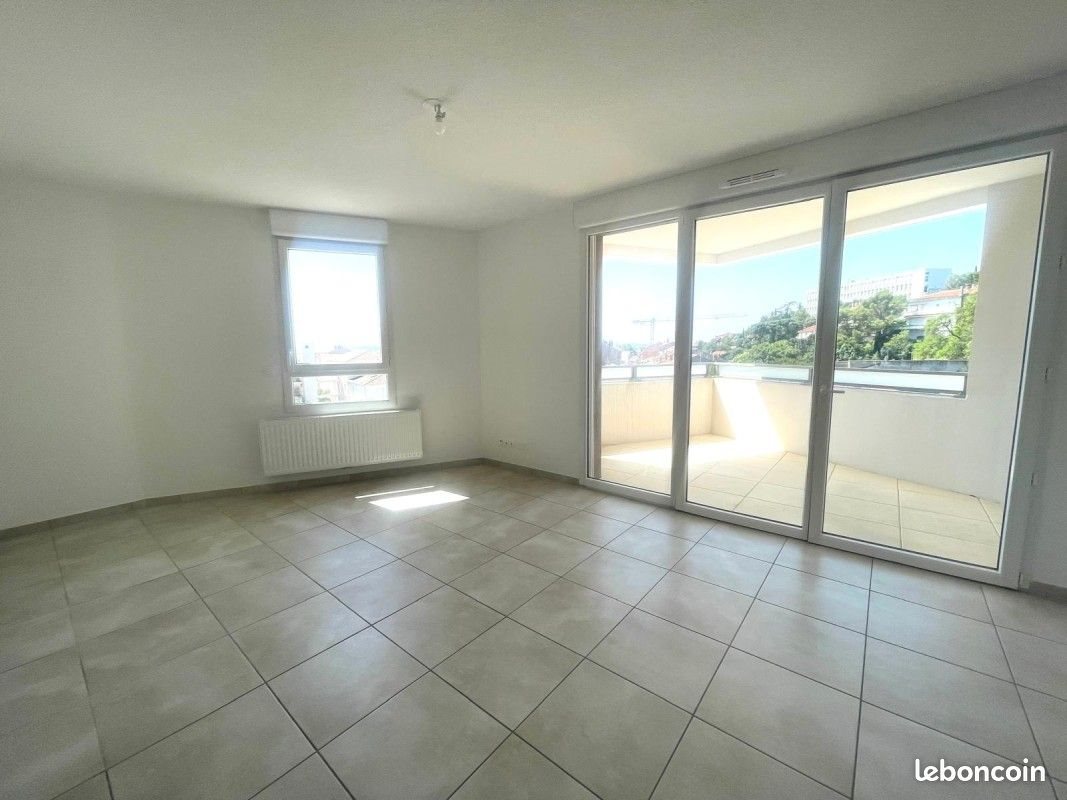 Appartement à louer, 59m², Nîmes