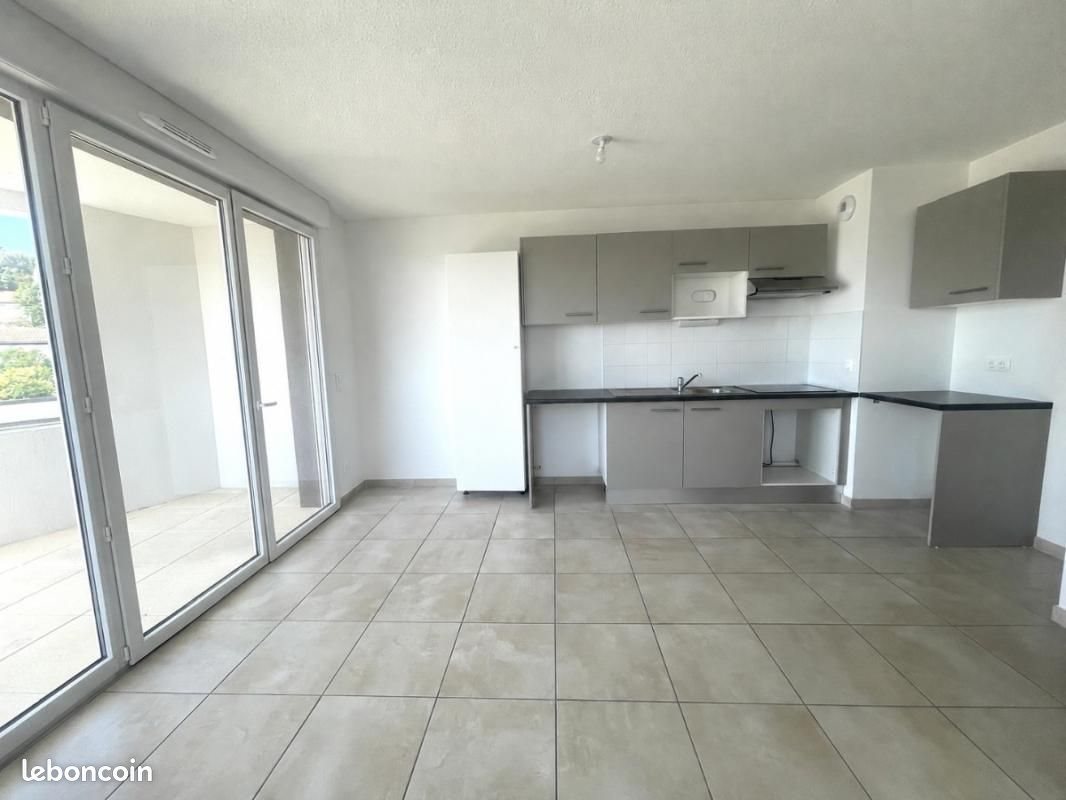 Appartement à louer, 59m², Nîmes