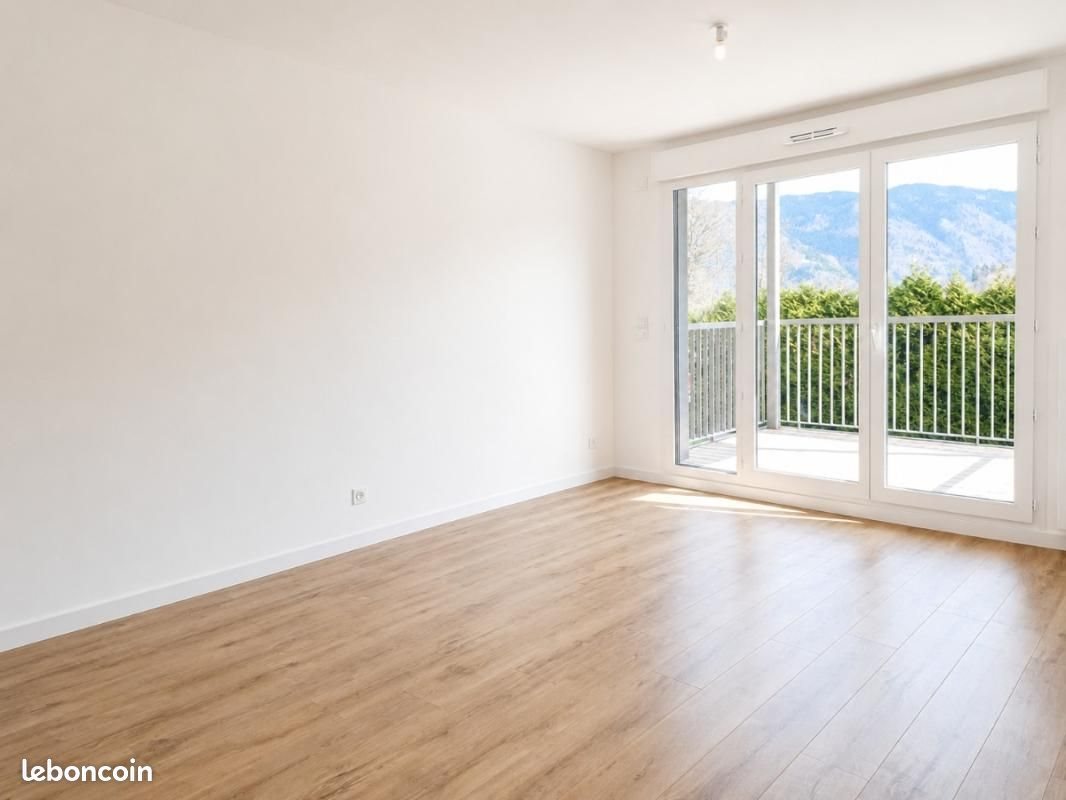 Appartement à louer, 40m², Châtillon-sur-Cluses