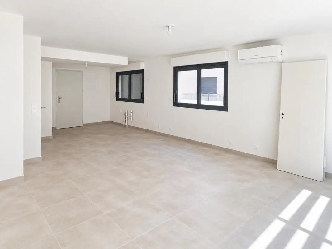 Appartement à louer, 91m², Nîmes