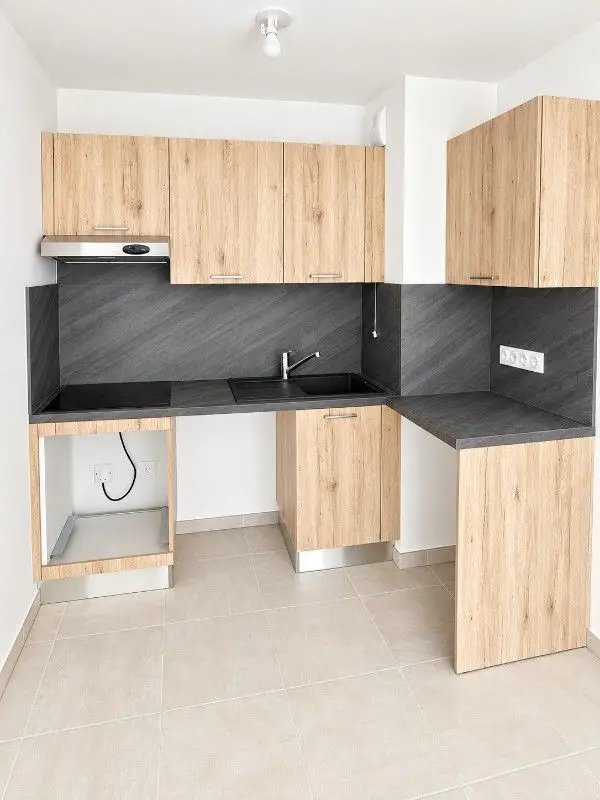 Appartement à louer, 43m², Fréjus