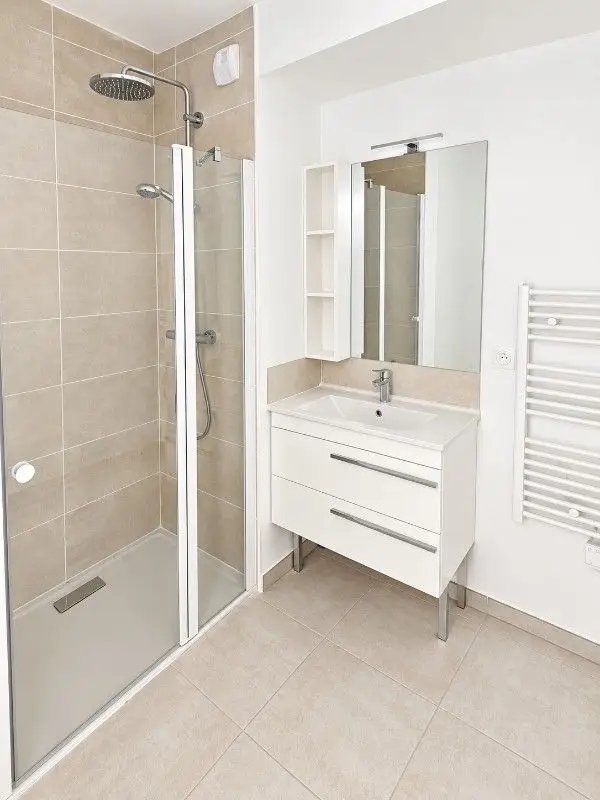 Appartement à louer, 43m², Fréjus