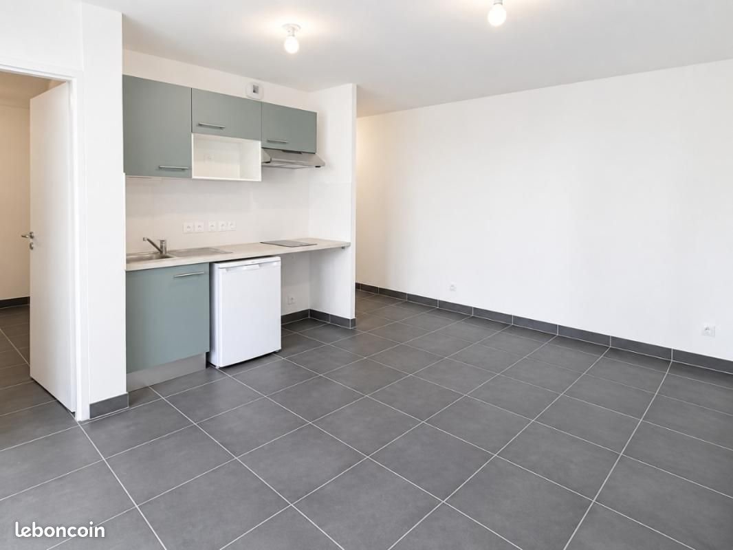 Appartement à louer, 39m², Nîmes