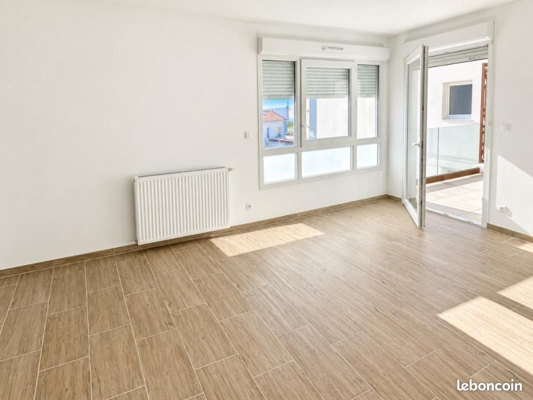 Appartement à louer, 42m², Monteux