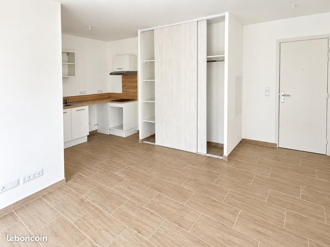 Appartement à louer, 42m², Monteux