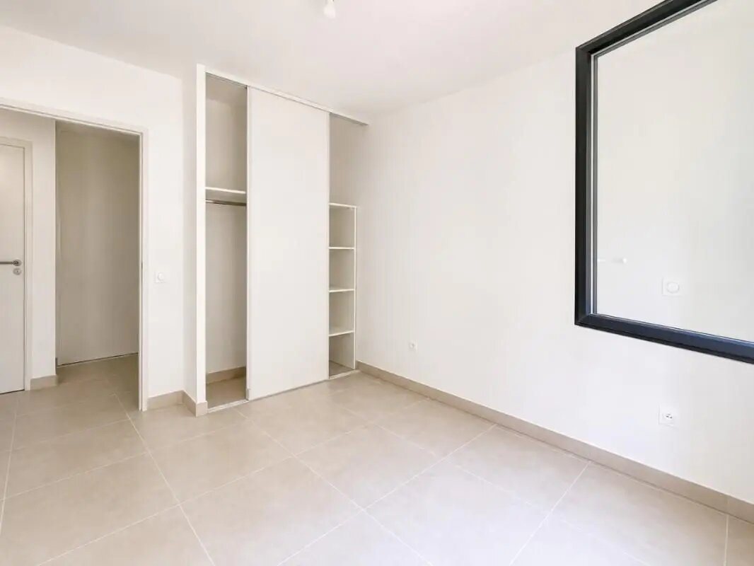 Appartement à louer, 66m², Uzès