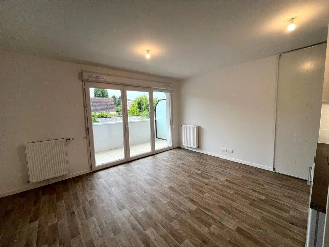 Appartement à louer, 28m², Epône