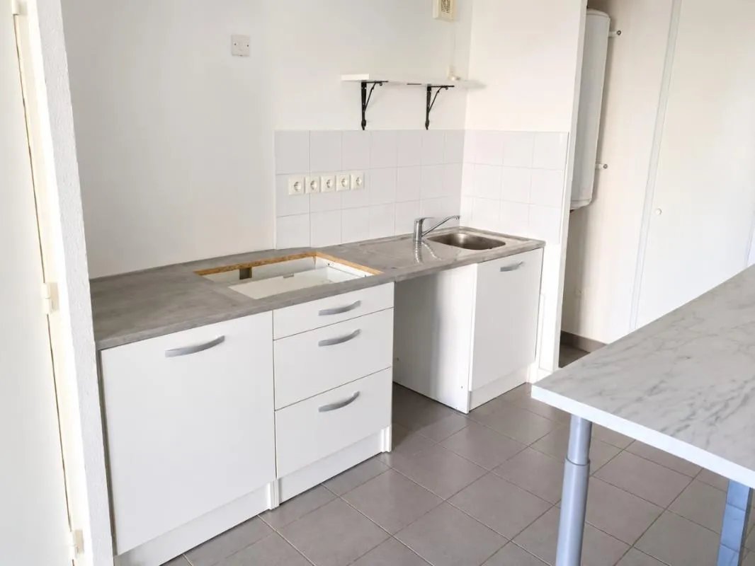 Appartement à louer, 40m², Marseille 13ème
