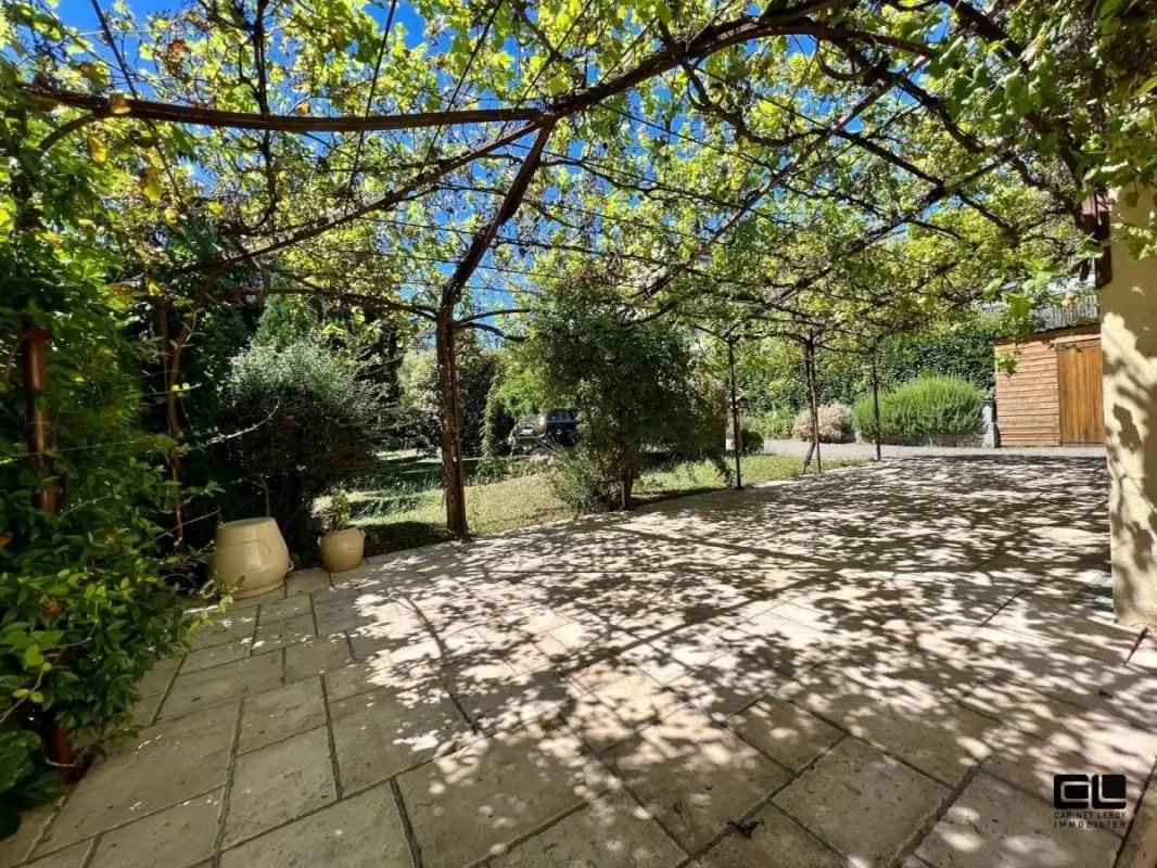 Maison à louer, 357m², Caluire-et-Cuire