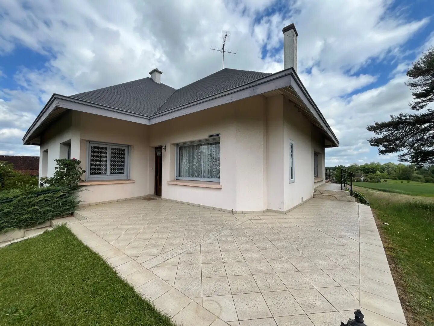 Maison à vendre, 155m², Sornay
