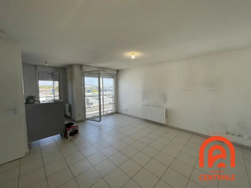 Appartement à louer, 42m², Vénissieux