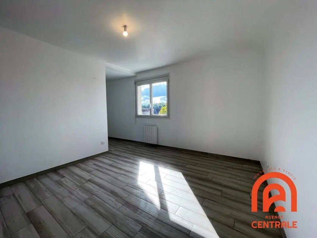 Appartement à louer, 73m², Morestel