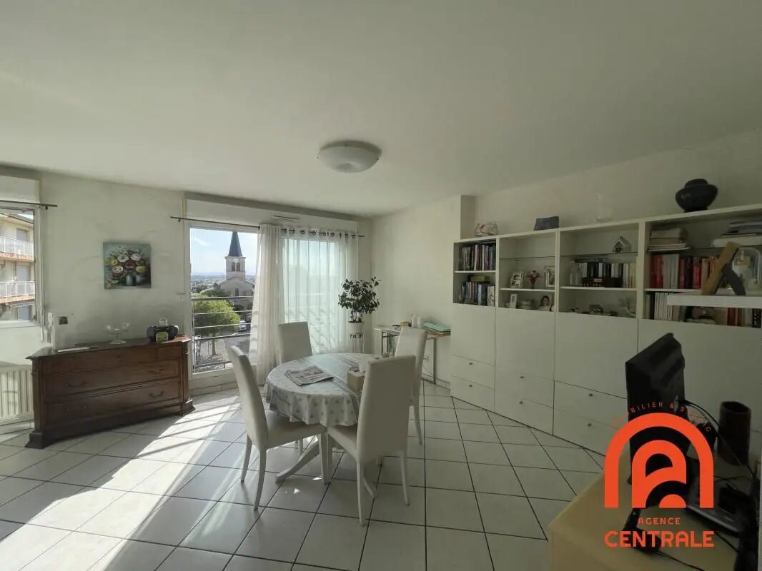 Appartement à louer, 49m², Bron