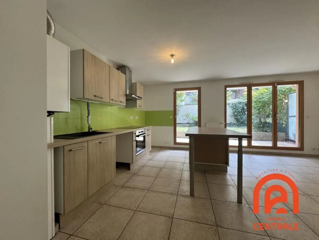 Appartement à louer, 68m², Meyzieu