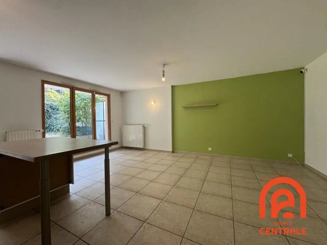 Appartement à louer, 68m², Meyzieu