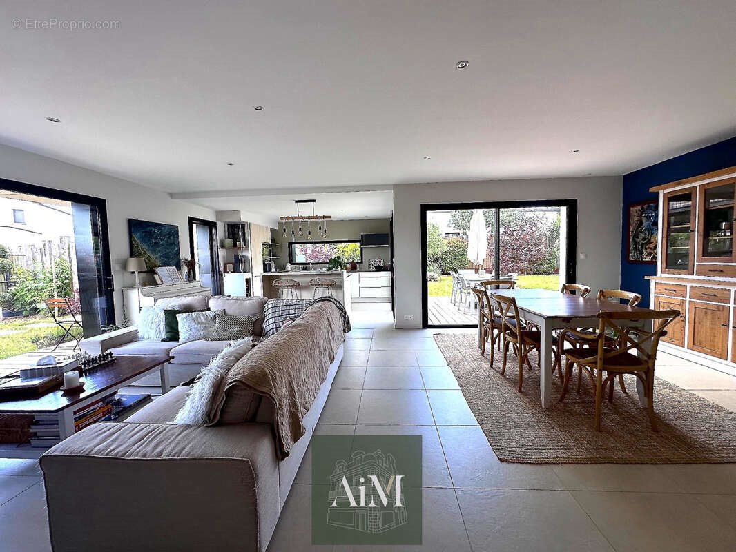 Maison à vendre, 184m², Billiers