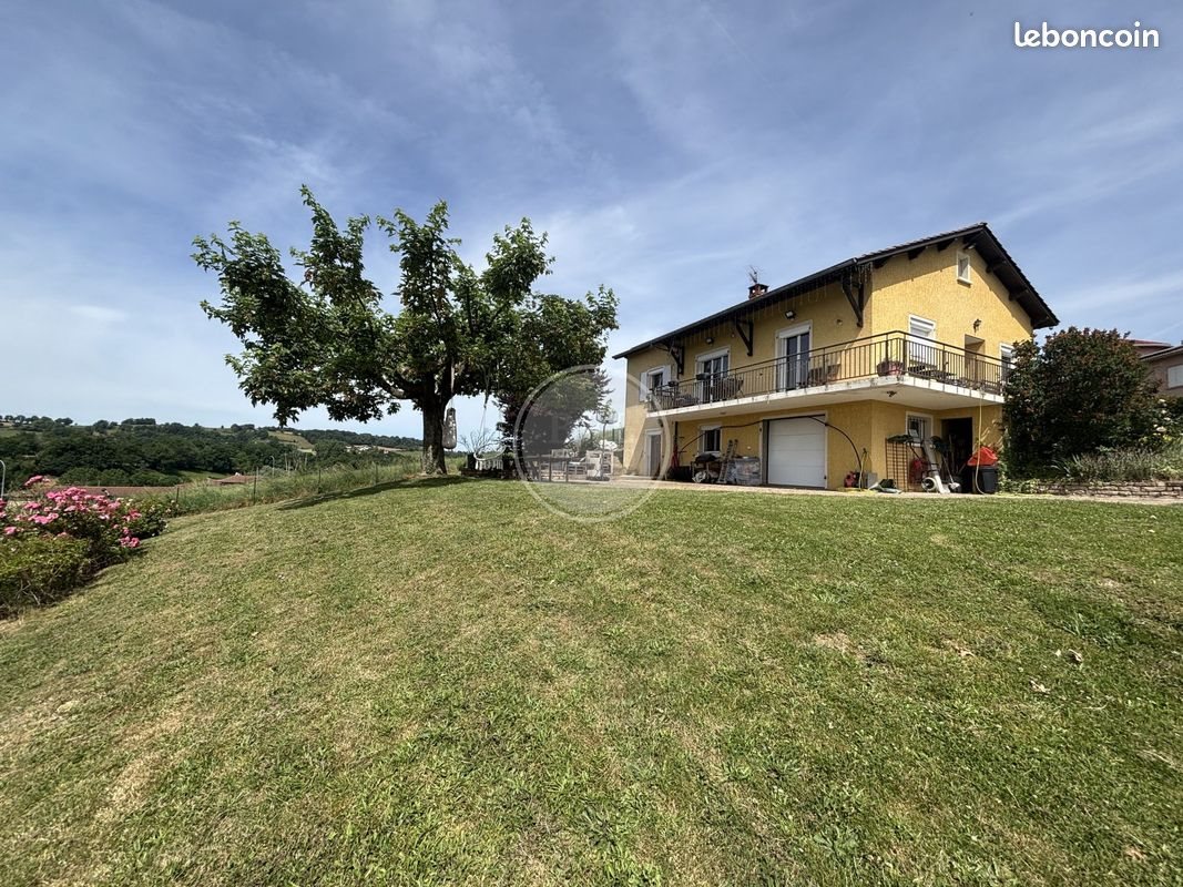 Maison à vendre, 217m², Saint-Laurent-de-Chamousset