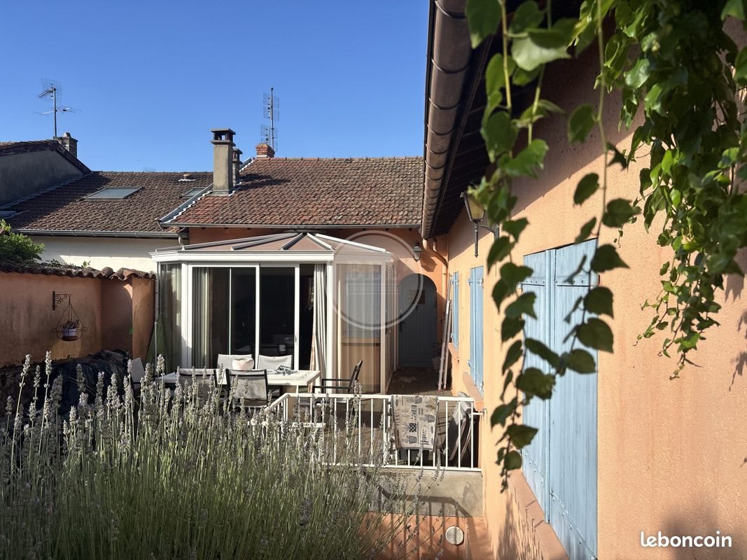 Maison à vendre, 214m², Saint-Laurent-de-Chamousset