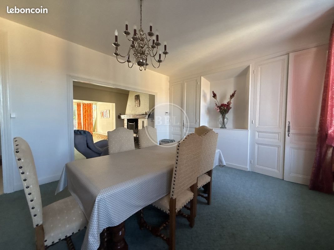 Maison à vendre, 214m², Saint-Laurent-de-Chamousset