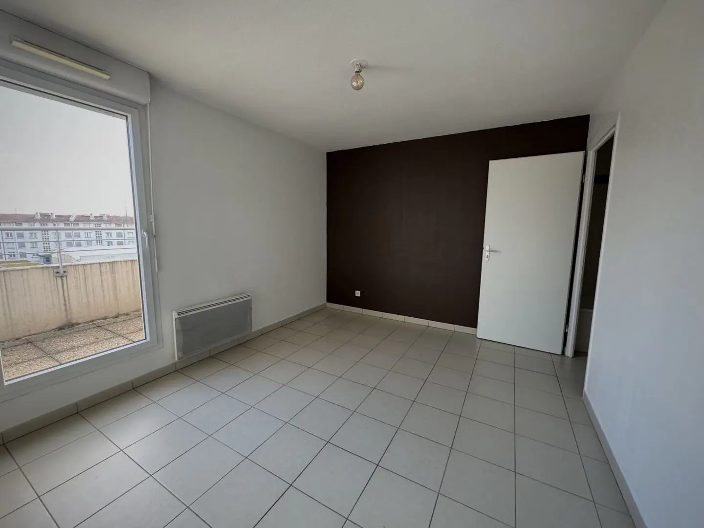Appartement à louer, 42m², Vénissieux