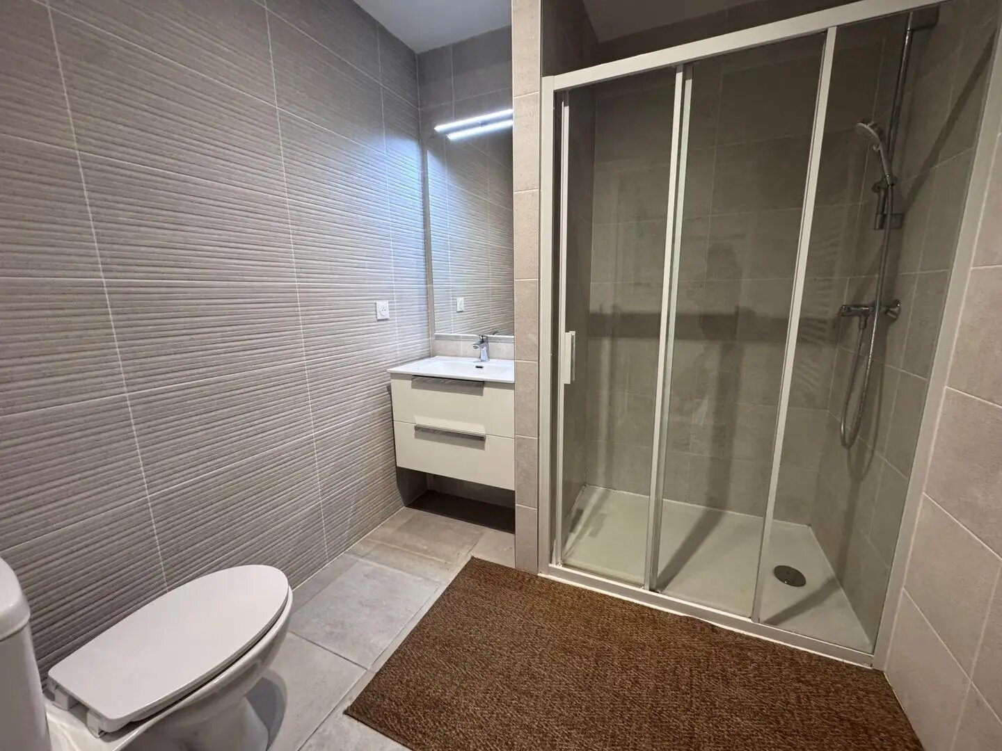 Appartement à louer, 23m², Sathonay-Camp