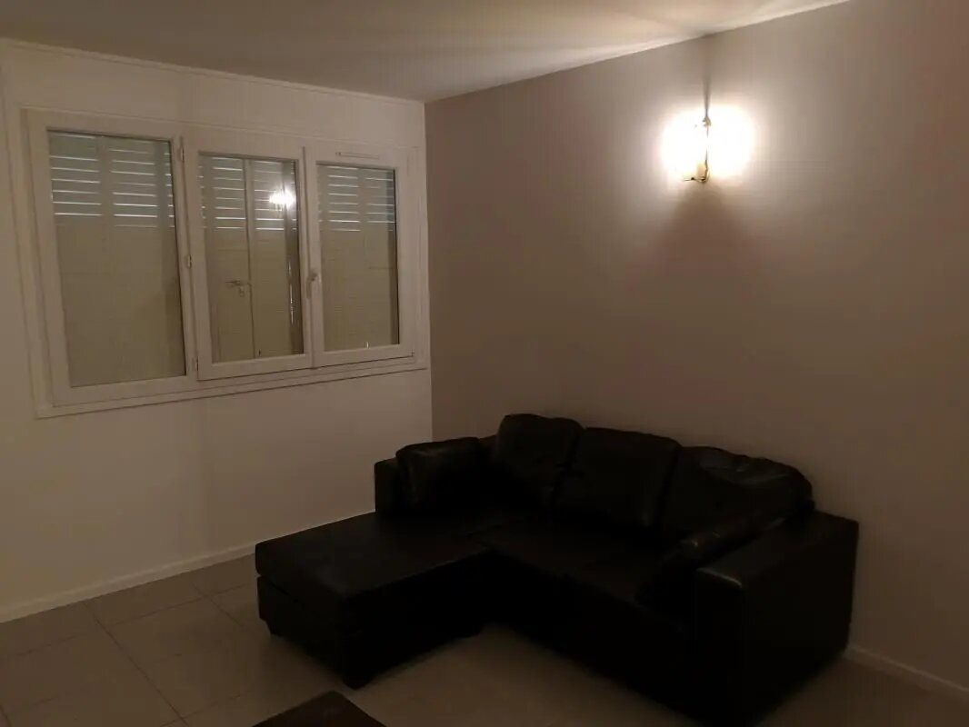 Appartement à louer, 71m², Bron