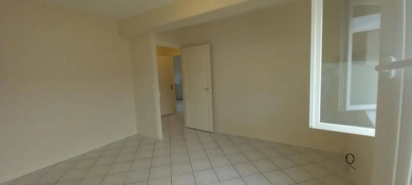 Appartement à louer, 51m², Saint-Genis-Laval