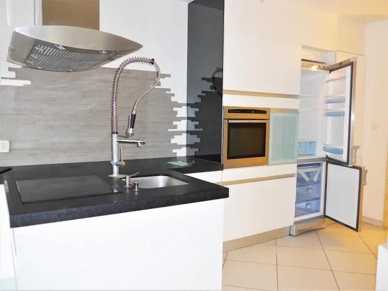 Appartement à louer, 68m², Lyon 8ème