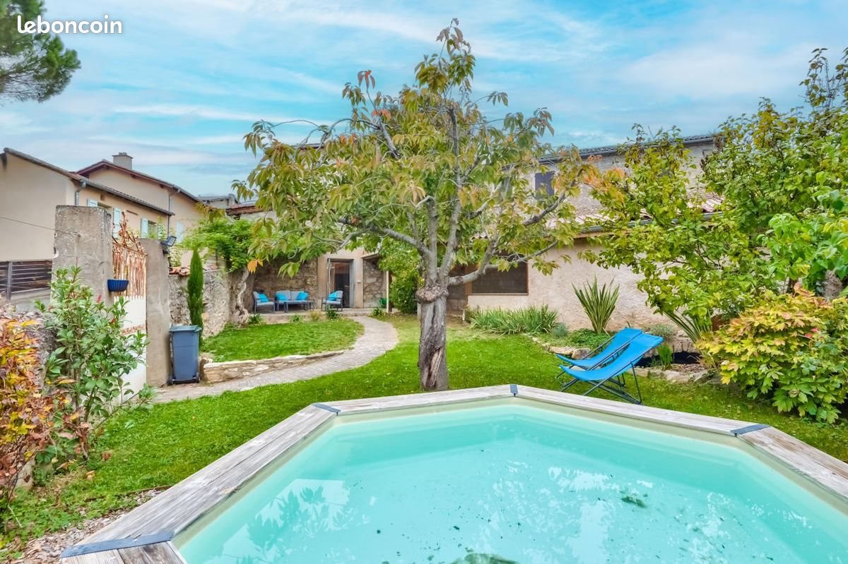 Maison à vendre, 146m², Mornant