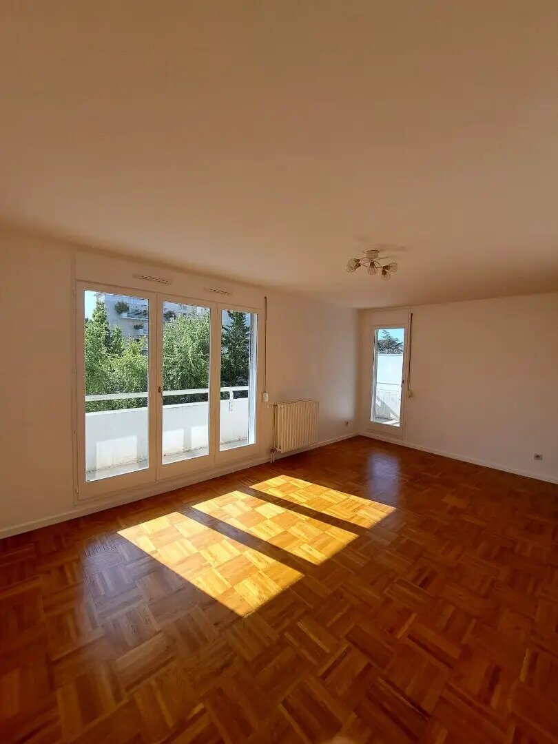 Appartement à louer, 64m², Lyon 8ème