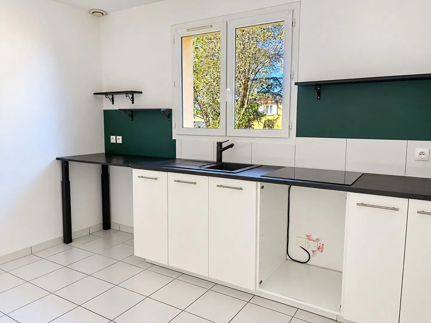 Maison à louer, 86m², Orliénas