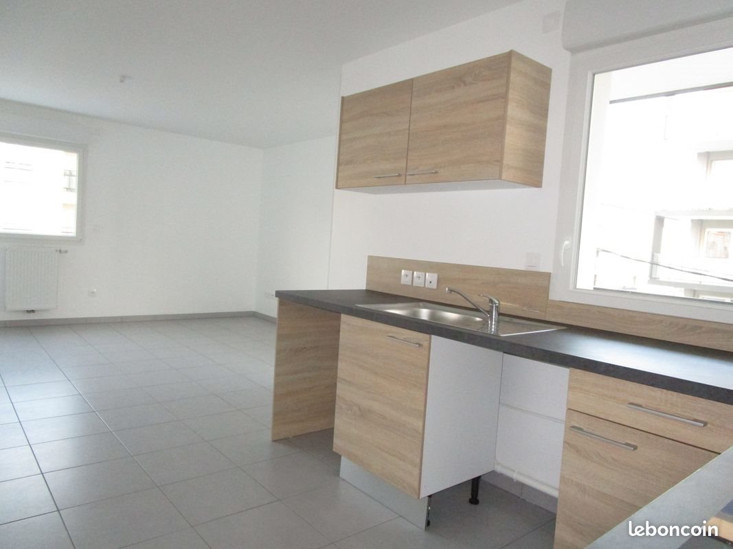 Appartement à louer, 49m², Reims