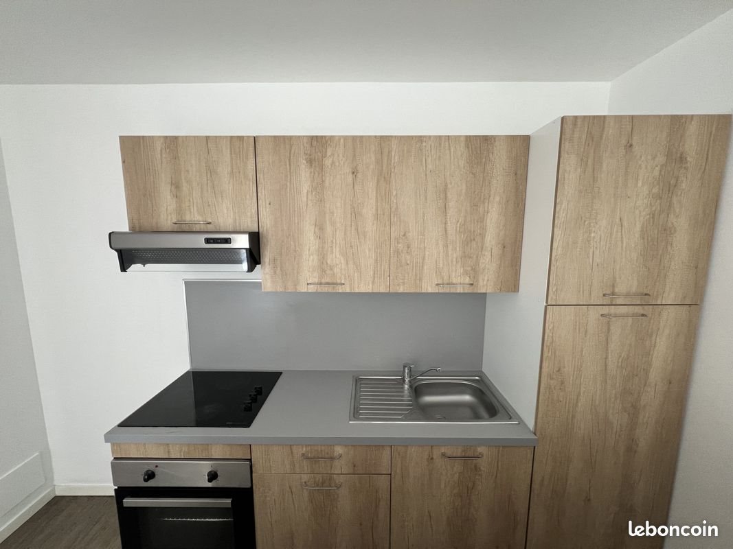 Appartement à louer, 27m², Reims