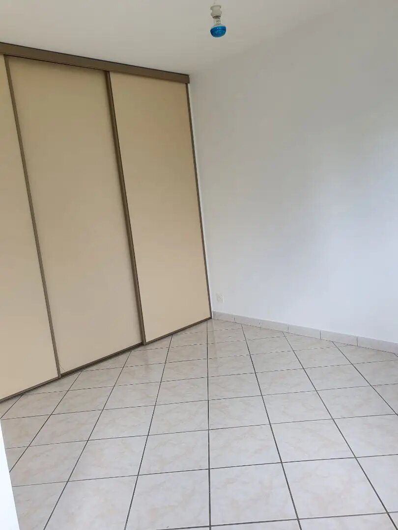 Appartement à louer, 28m², Corbas