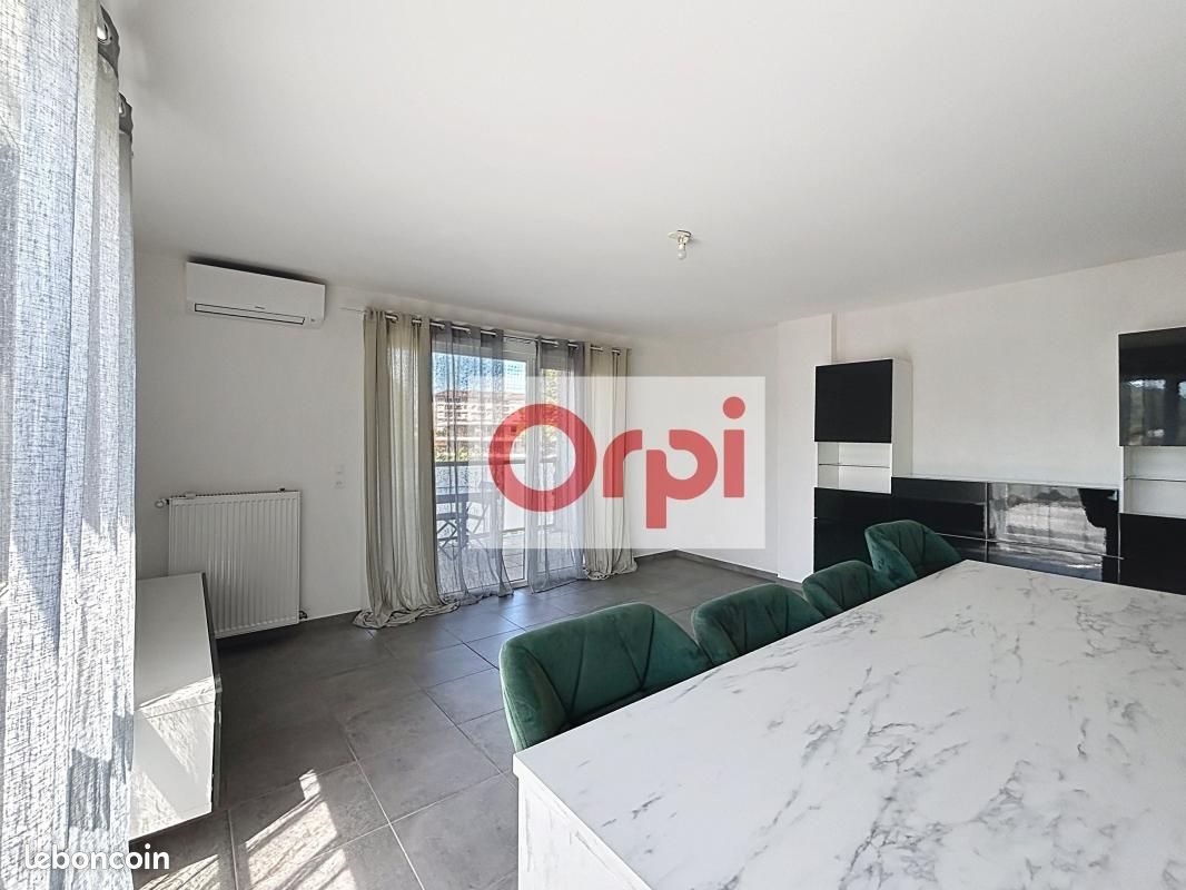 Appartement à louer, 72m², Annemasse