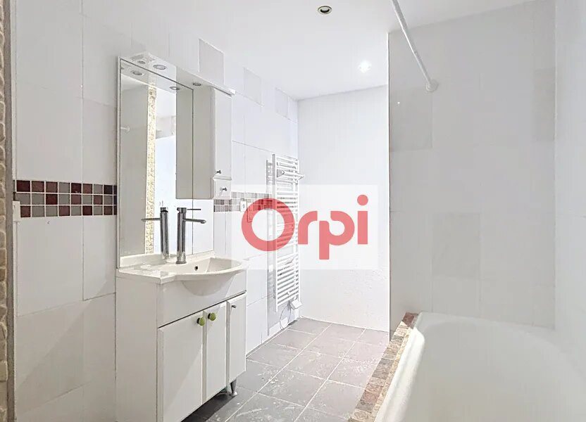 Appartement à louer, 40m², La Tour